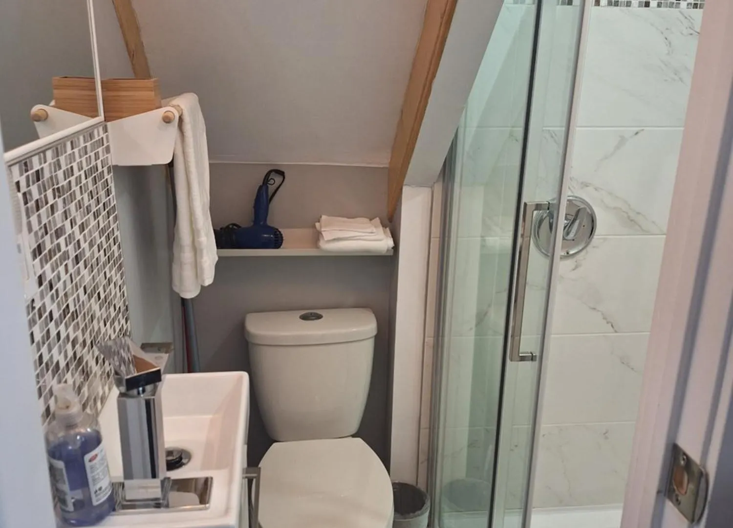 Appartement Well Equipped Studio For Non-Smoking Guests Only Citq Зo9467 Longueuil