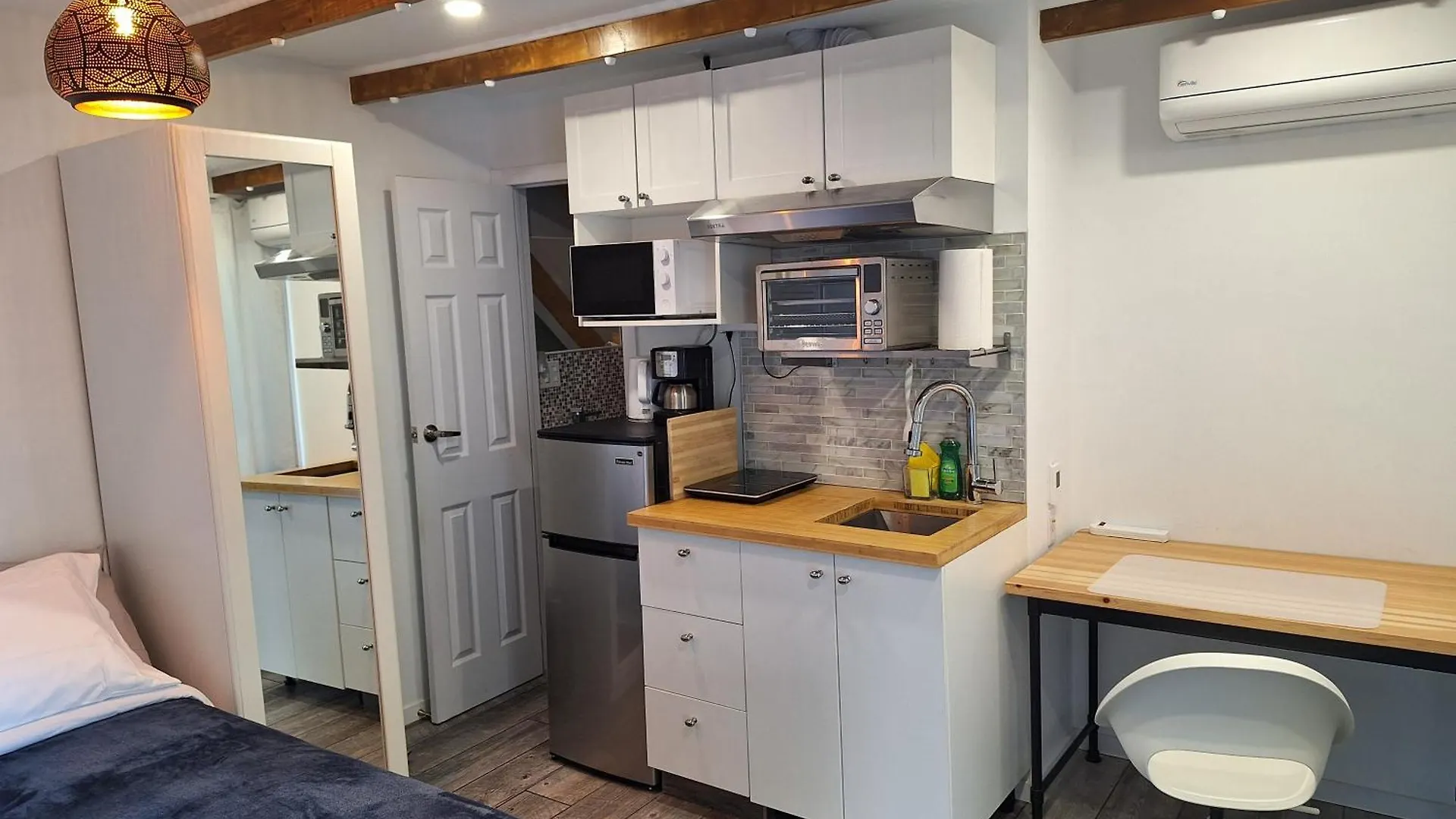 Well Equipped Studio For Non-Smoking Guests Only Citq Зo9467 Longueuil